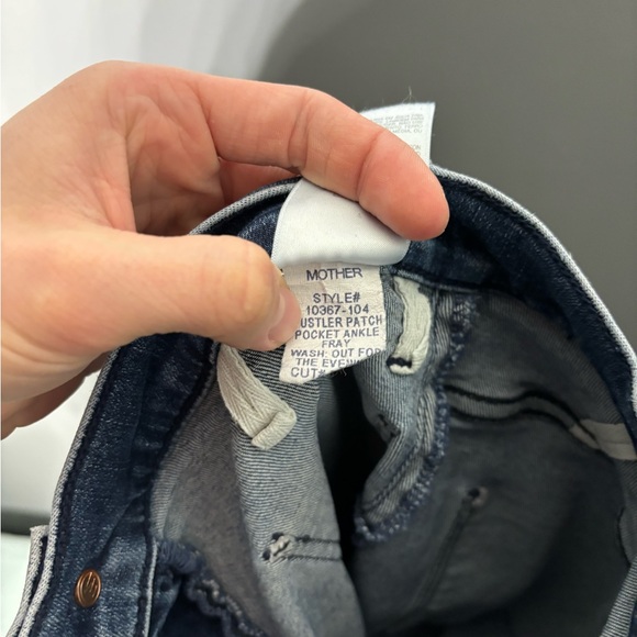 Mother The Hustler High Waist Ankle Flare Jeans Size 28 - Picture 6 of 6